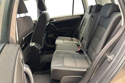 harmaa Volkswagen Golf Sportsvan 2017 kuva 11.
