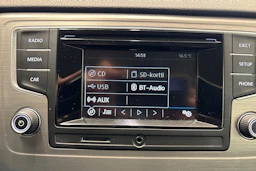 harmaa Volkswagen Golf Sportsvan 2017 kuva 23.