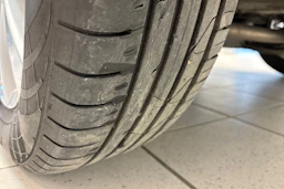 harmaa Volkswagen Golf Sportsvan 2017 kuva 29.