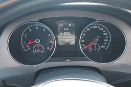 ruskea (beige) Volkswagen Golf Sportsvan 2017 kuva 7.
