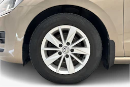 ruskea (beige) Volkswagen Golf Sportsvan 2018 kuva 12.