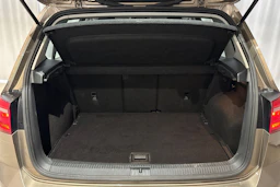 ruskea (beige) Volkswagen Golf Sportsvan 2018 kuva 16.