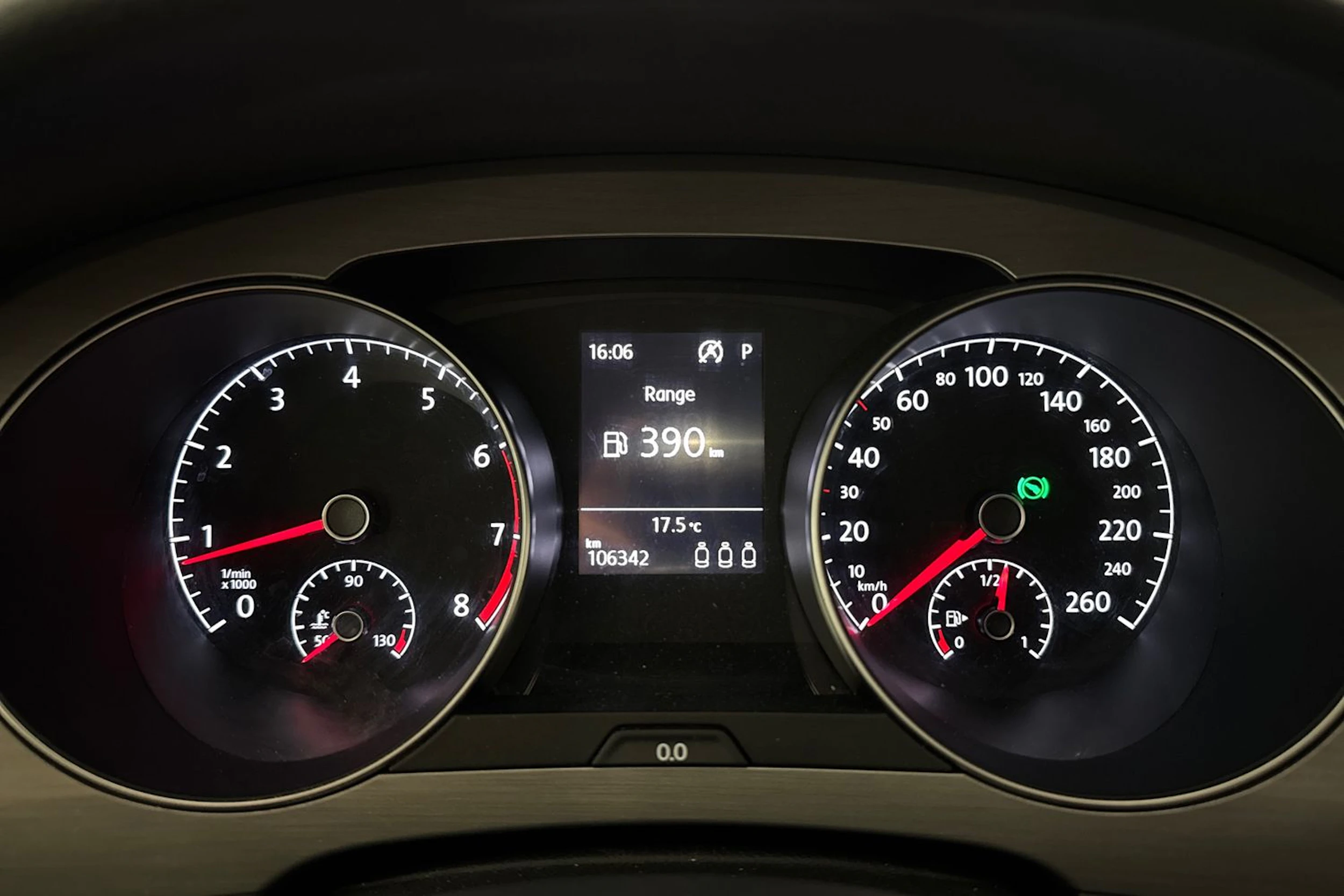 ruskea (beige) Volkswagen Golf Sportsvan 2018 kuva 20.