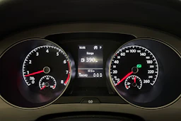 ruskea (beige) Volkswagen Golf Sportsvan 2018 kuva 20.
