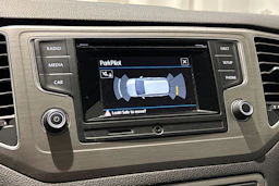 ruskea (beige) Volkswagen Golf Sportsvan 2018 kuva 22.
