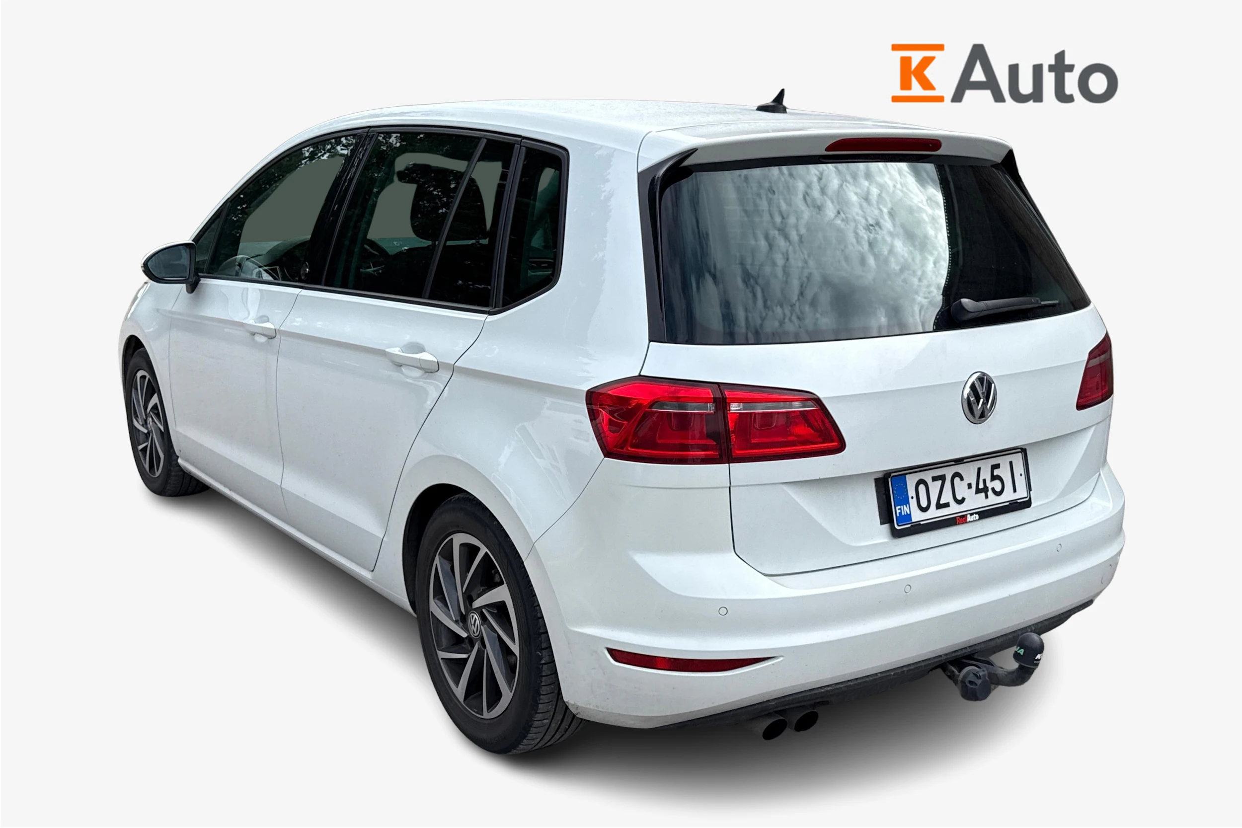 valkoinen Volkswagen Golf Sportsvan 2017 kuva 2.