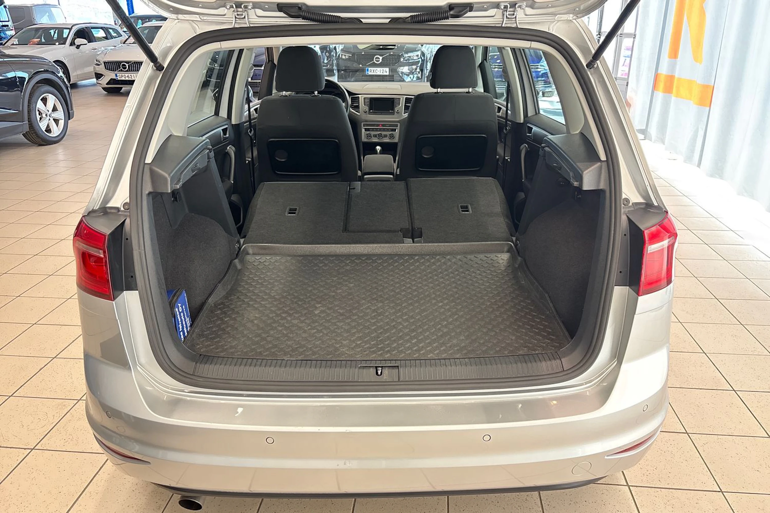 hopea Volkswagen Golf Sportsvan 2017 kuva 13.