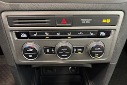 hopea Volkswagen Golf Sportsvan 2017 kuva 23.