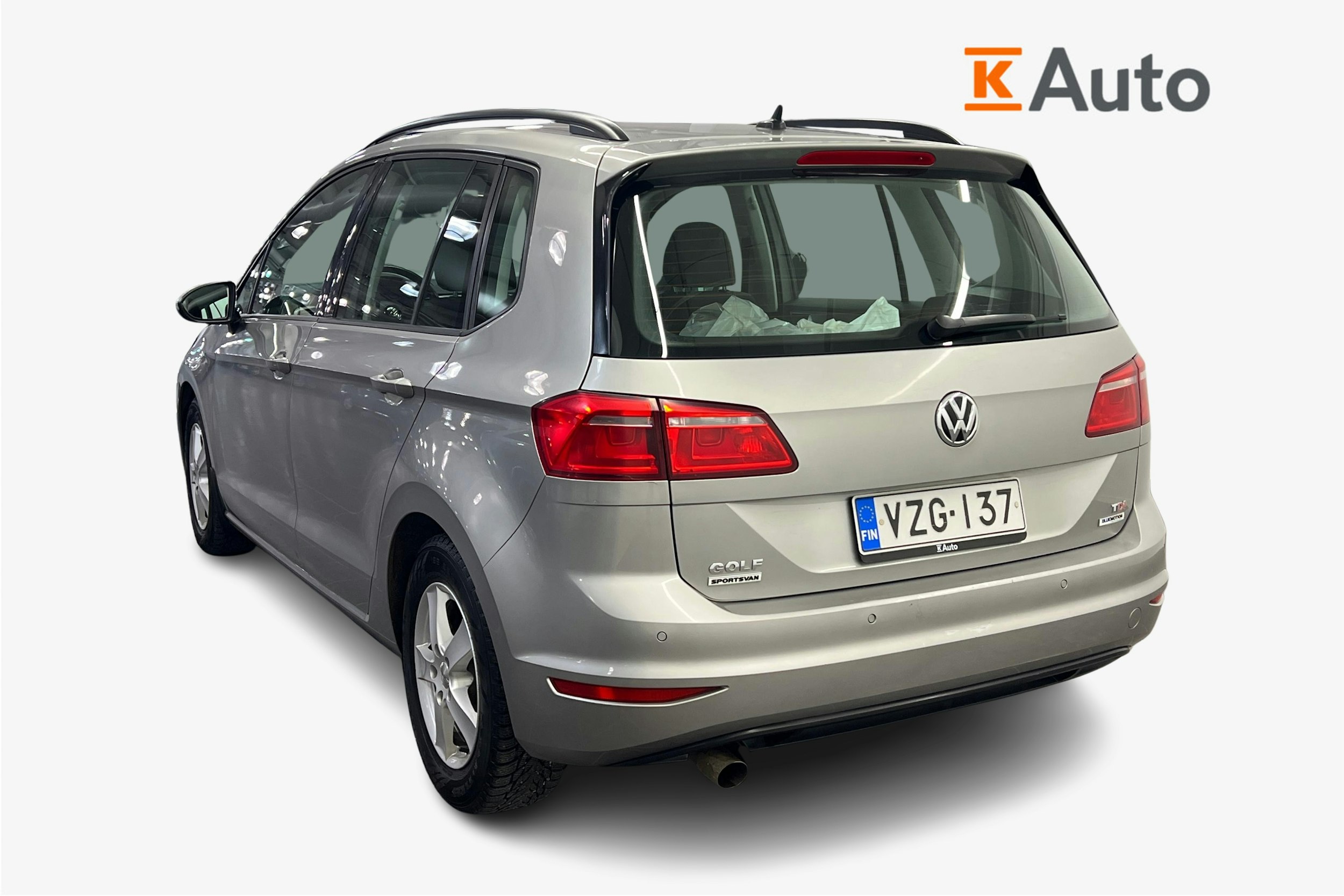 Harmaa Volkswagen GOLF SPORTSVAN 2017 kuva 2.