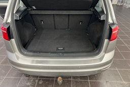 Harmaa Volkswagen GOLF SPORTSVAN 2017 kuva 14.