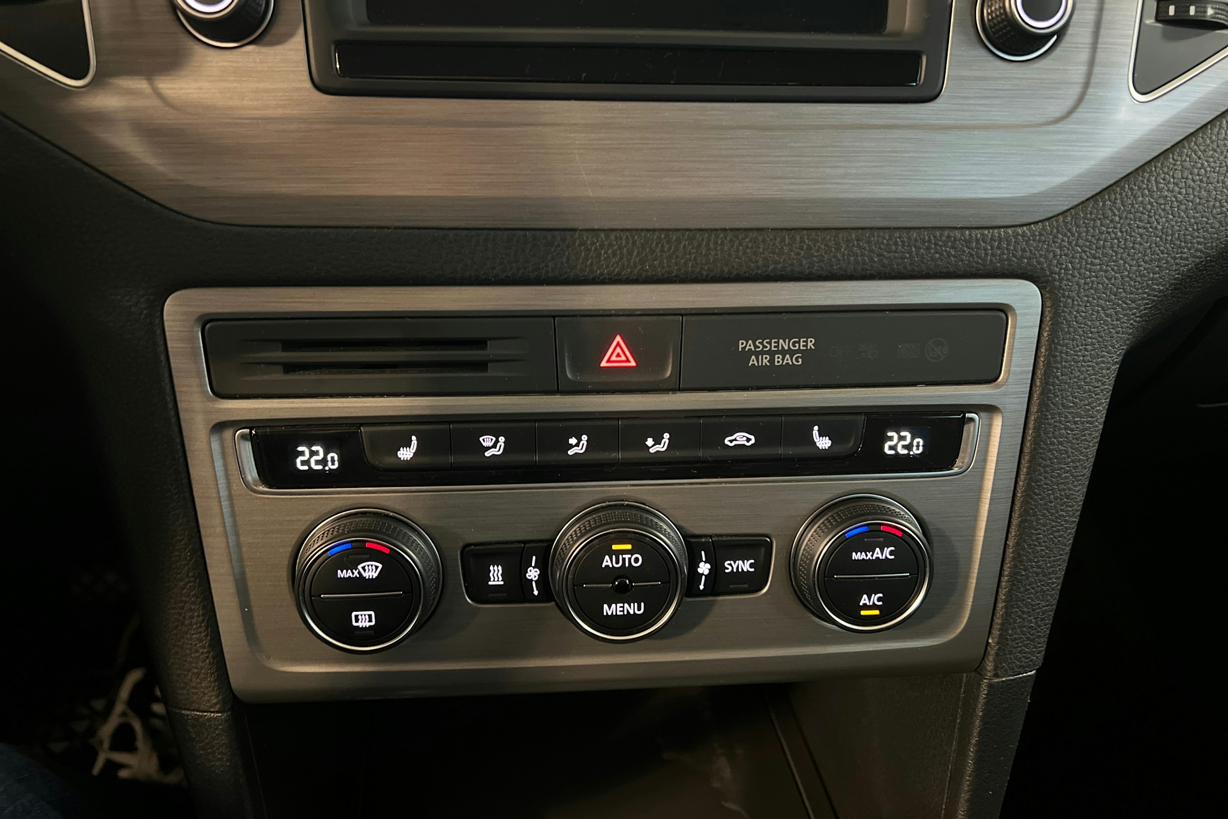 Harmaa Volkswagen GOLF SPORTSVAN 2017 kuva 20.