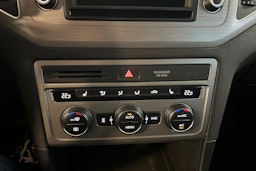 Harmaa Volkswagen GOLF SPORTSVAN 2017 kuva 20.