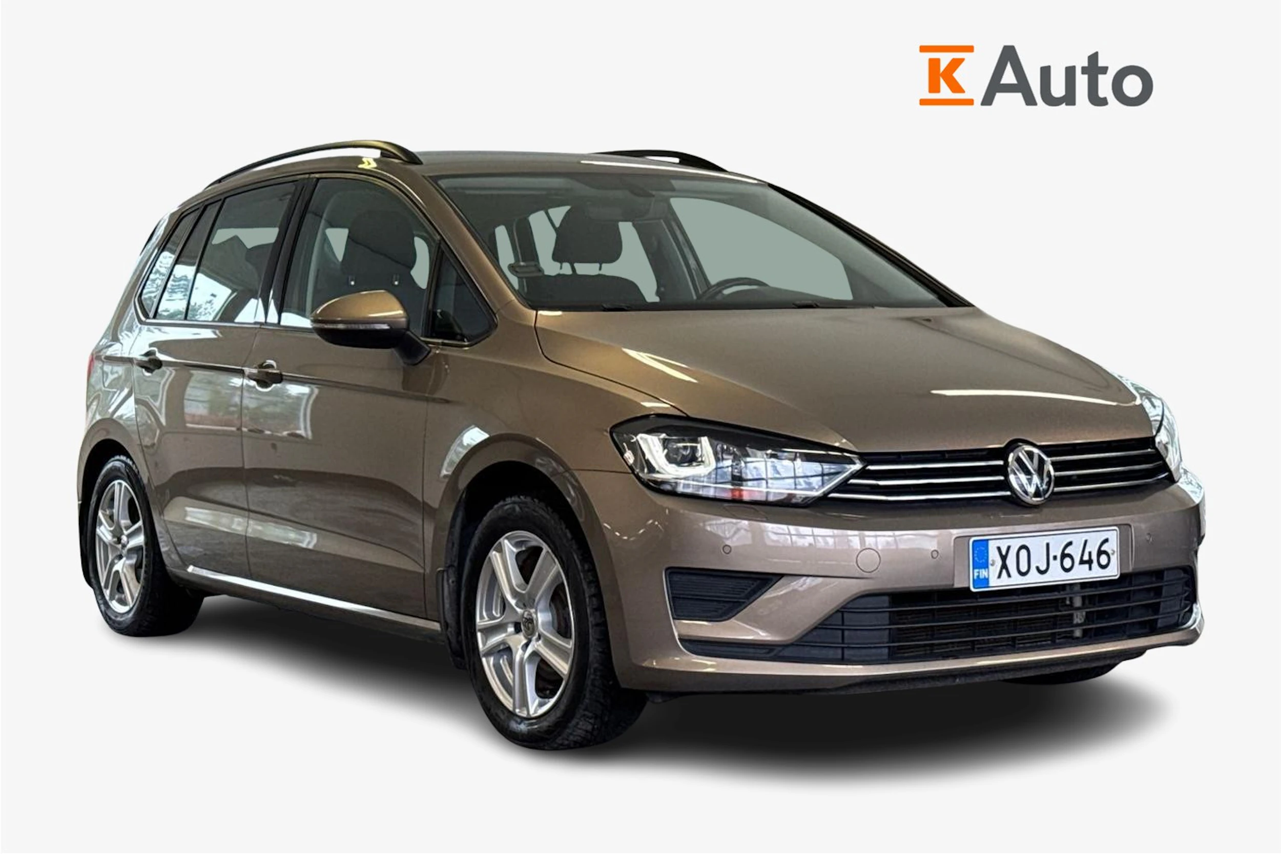 ruskea (beige) Volkswagen Golf Sportsvan 2017 kuva 1.