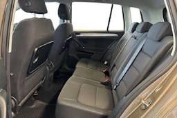 ruskea (beige) Volkswagen Golf Sportsvan 2017 kuva 11.