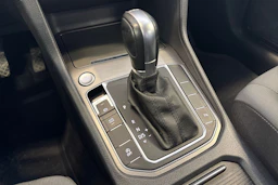 ruskea (beige) Volkswagen Golf Sportsvan 2017 kuva 23.