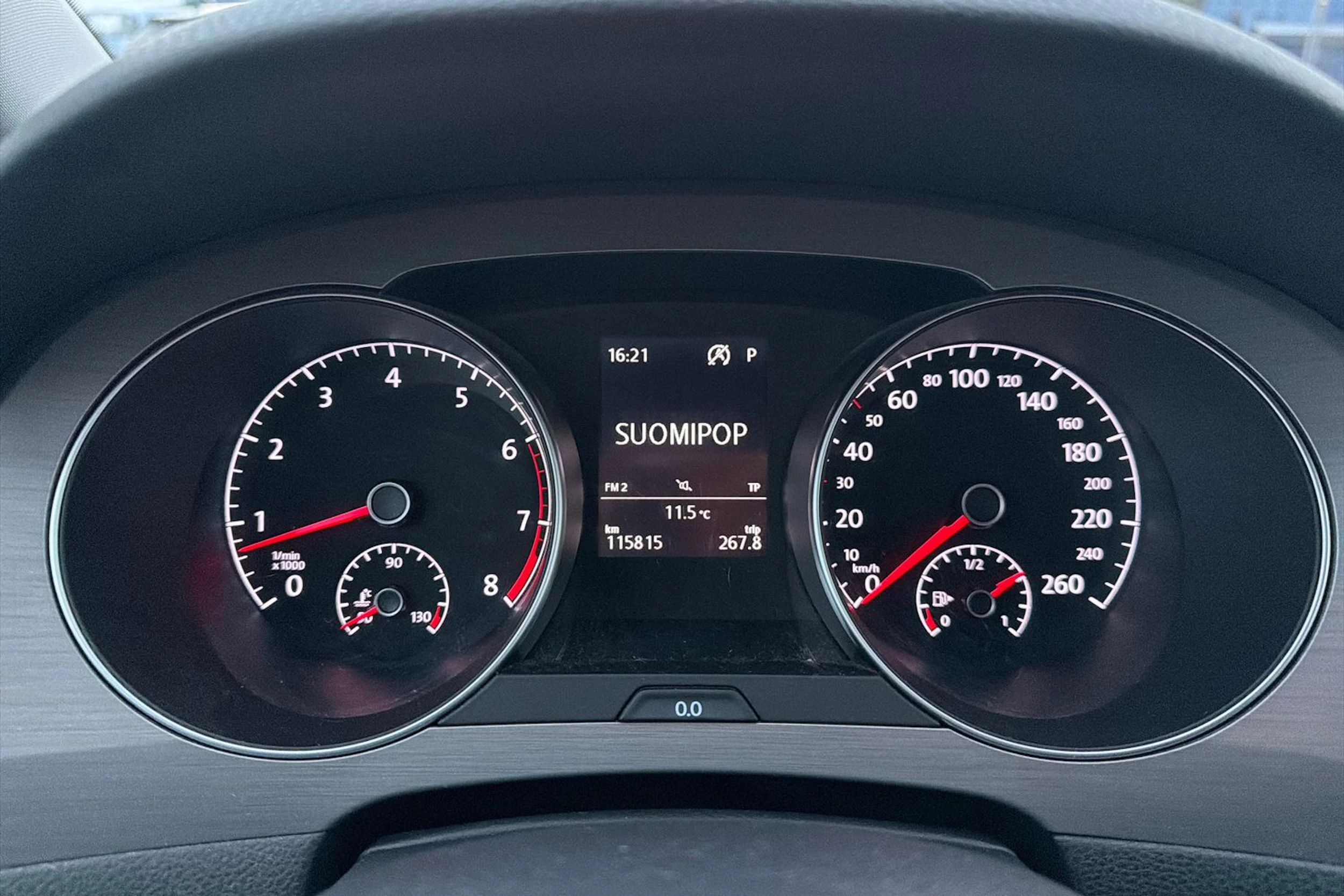 valkoinen Volkswagen Golf Sportsvan 2017 kuva 4.