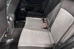 valkoinen Volkswagen Golf Sportsvan 2018 kuva 10.