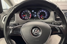 valkoinen Volkswagen Golf Sportsvan 2018 kuva 14.