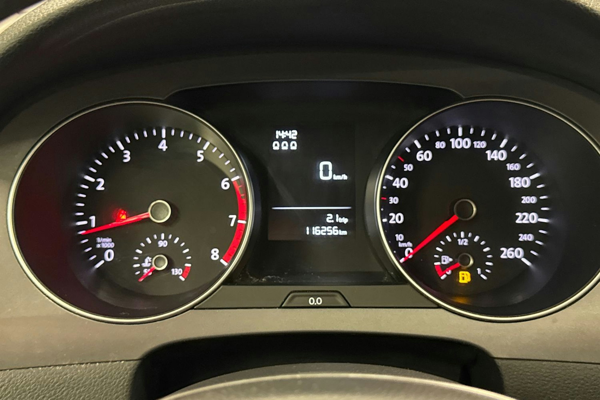 valkoinen Volkswagen Golf Sportsvan 2018 kuva 15.