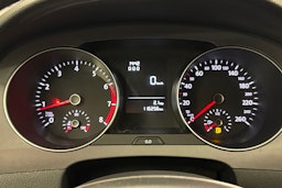 valkoinen Volkswagen Golf Sportsvan 2018 kuva 15.