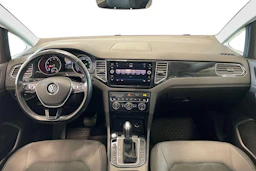 valkoinen Volkswagen Golf Sportsvan 2018 kuva 9.