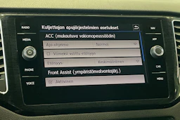 valkoinen Volkswagen Golf Sportsvan 2018 kuva 25.