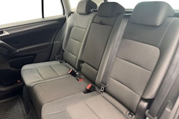 harmaa Volkswagen Golf Sportsvan 2018 kuva 10.