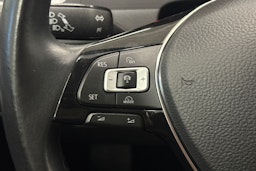 harmaa Volkswagen Golf Sportsvan 2018 kuva 16.