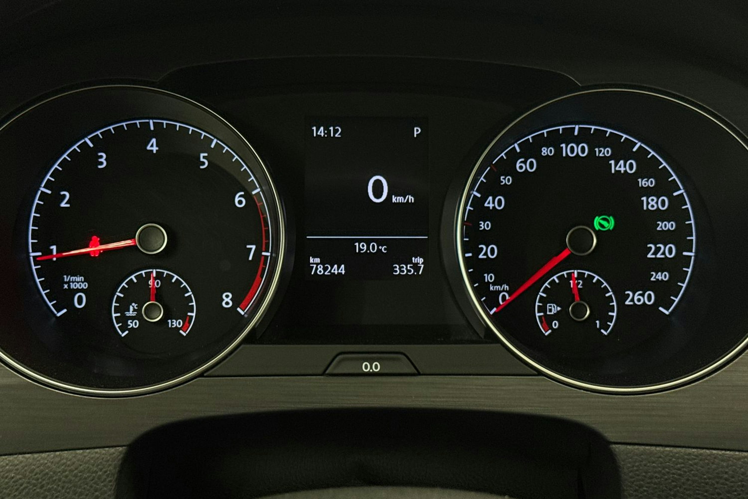 harmaa Volkswagen Golf Sportsvan 2018 kuva 17.