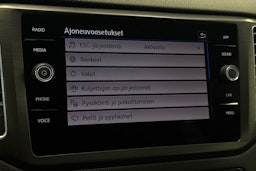 harmaa Volkswagen Golf Sportsvan 2018 kuva 27.