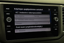 harmaa Volkswagen Golf Sportsvan 2018 kuva 28.