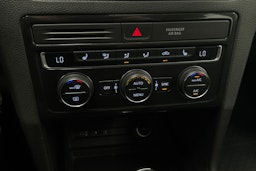 harmaa Volkswagen Golf Sportsvan 2018 kuva 30.
