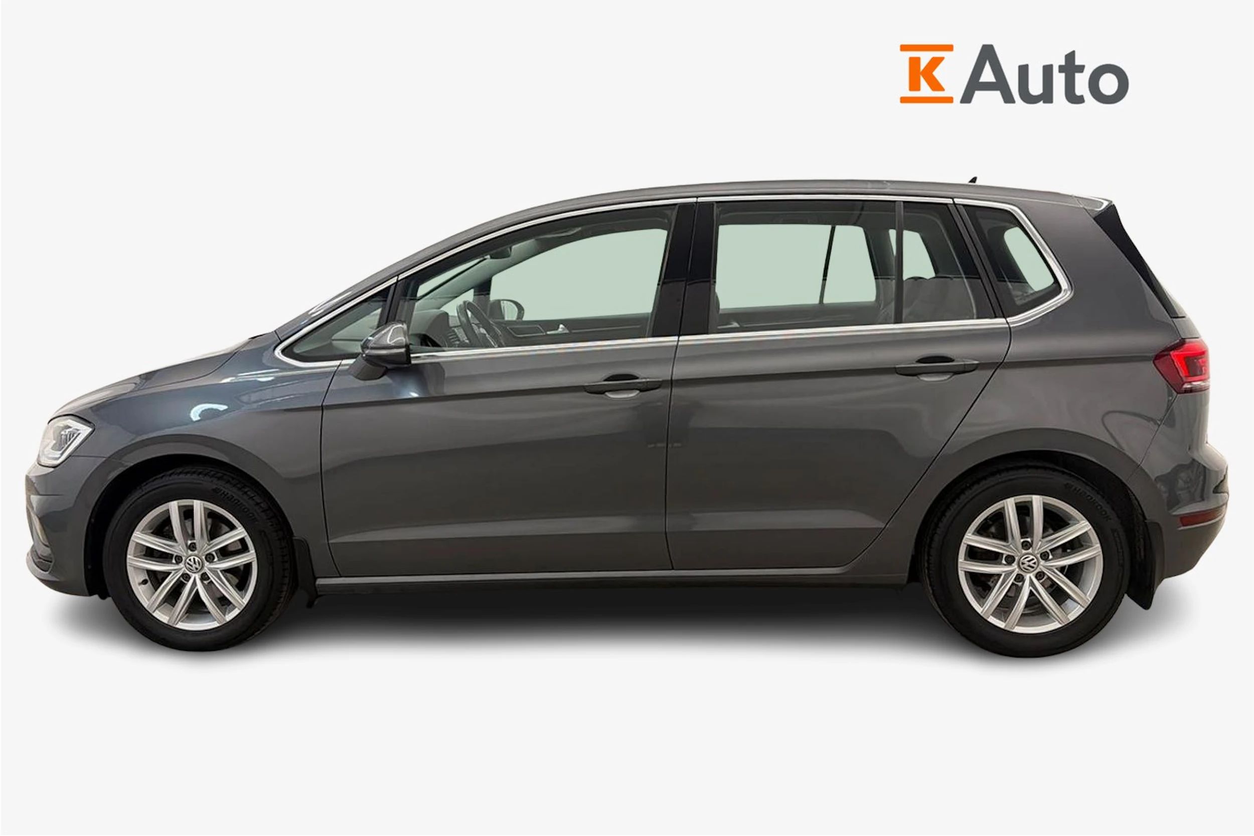 harmaa Volkswagen Golf Sportsvan 2018 kuva 5.
