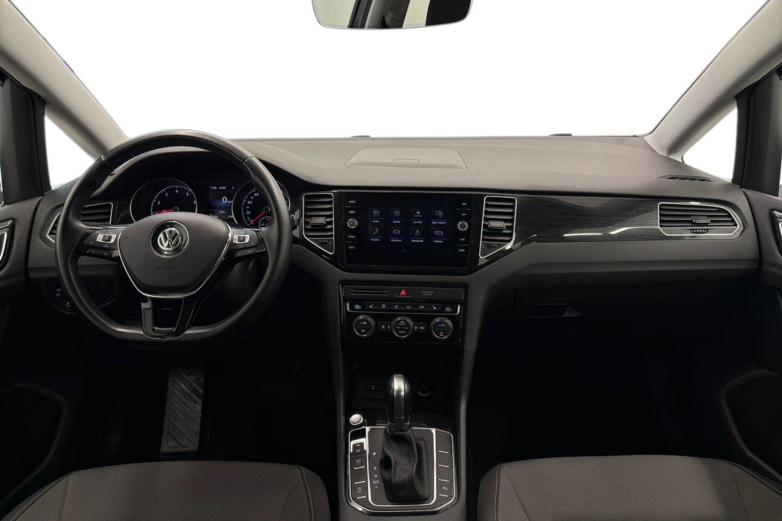 harmaa Volkswagen Golf Sportsvan 2018 kuva 7.