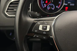 harmaa Volkswagen Golf Sportsvan 2018 kuva 17.