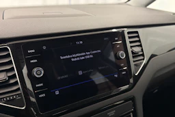 harmaa Volkswagen Golf Sportsvan 2018 kuva 21.