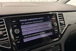 harmaa Volkswagen Golf Sportsvan 2018 kuva 22.