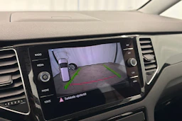 harmaa Volkswagen Golf Sportsvan 2018 kuva 24.