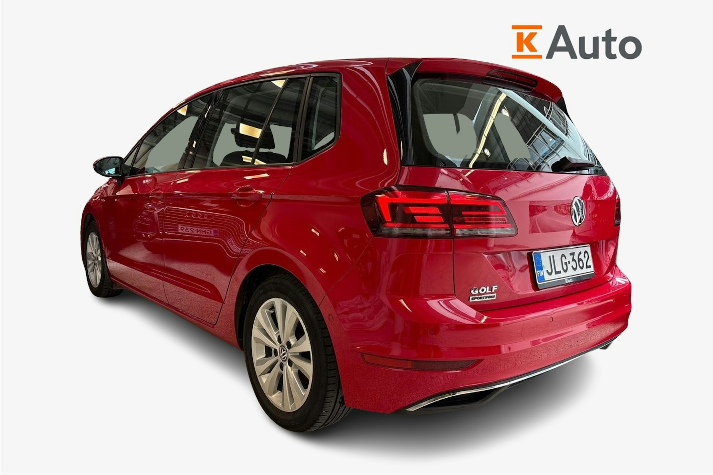 Punainen Volkswagen GOLF SPORTSVAN 2018 kuva 2.