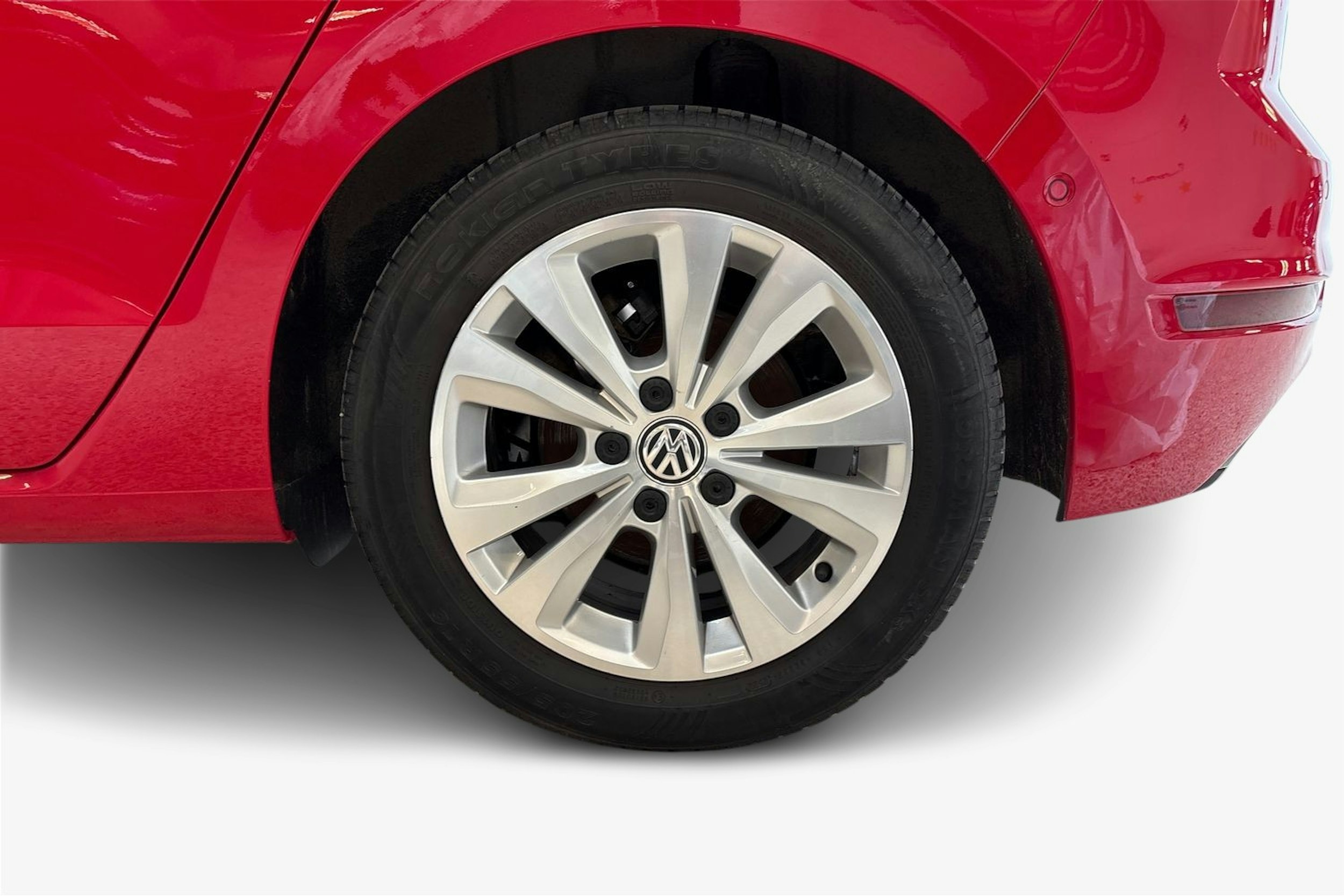 Punainen Volkswagen GOLF SPORTSVAN 2018 kuva 11.