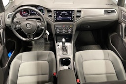 valkoinen Volkswagen Golf Sportsvan 2018 kuva 9.
