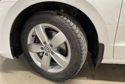 valkoinen Volkswagen Golf Sportsvan 2018 kuva 13.