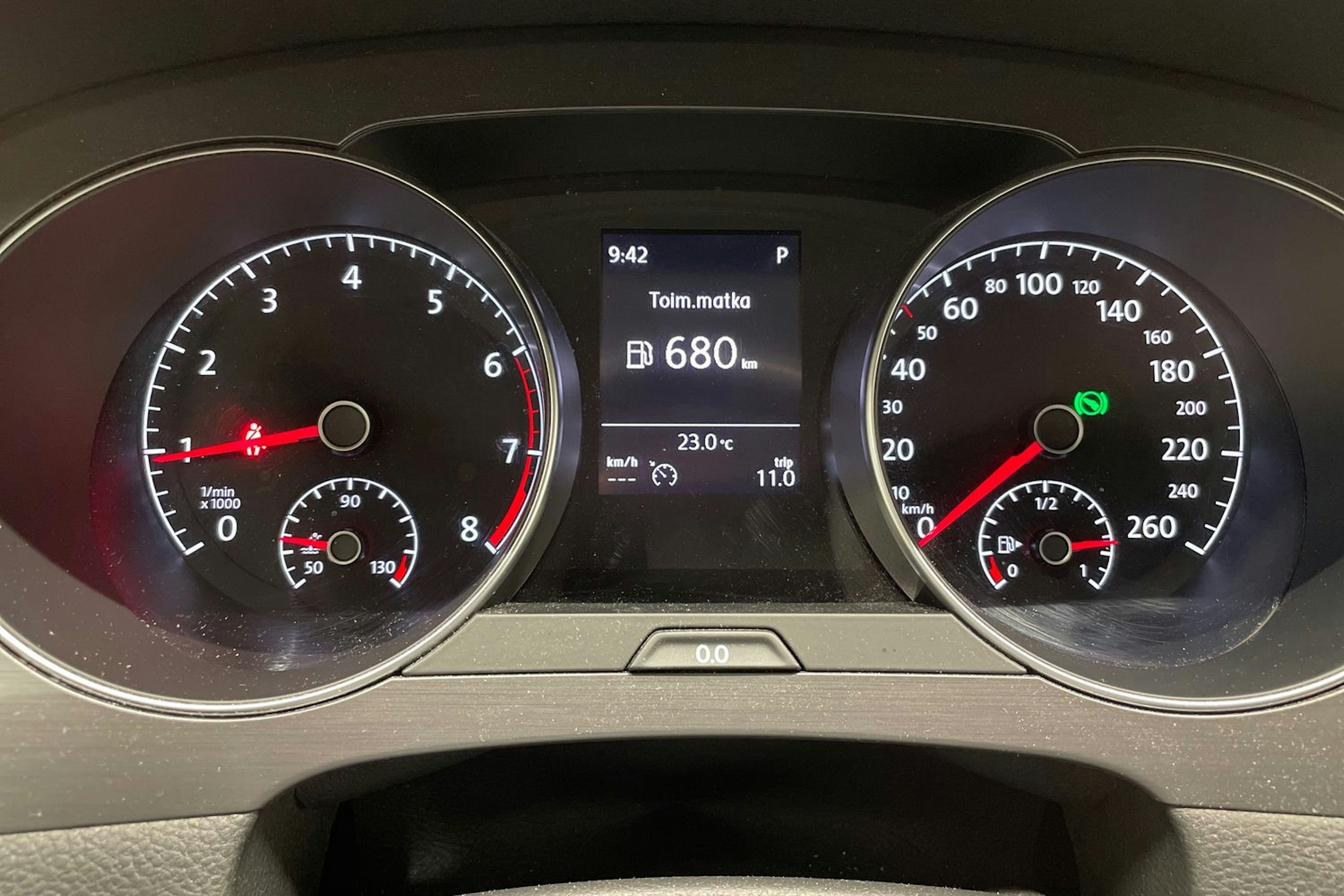 valkoinen Volkswagen Golf Sportsvan 2018 kuva 14.