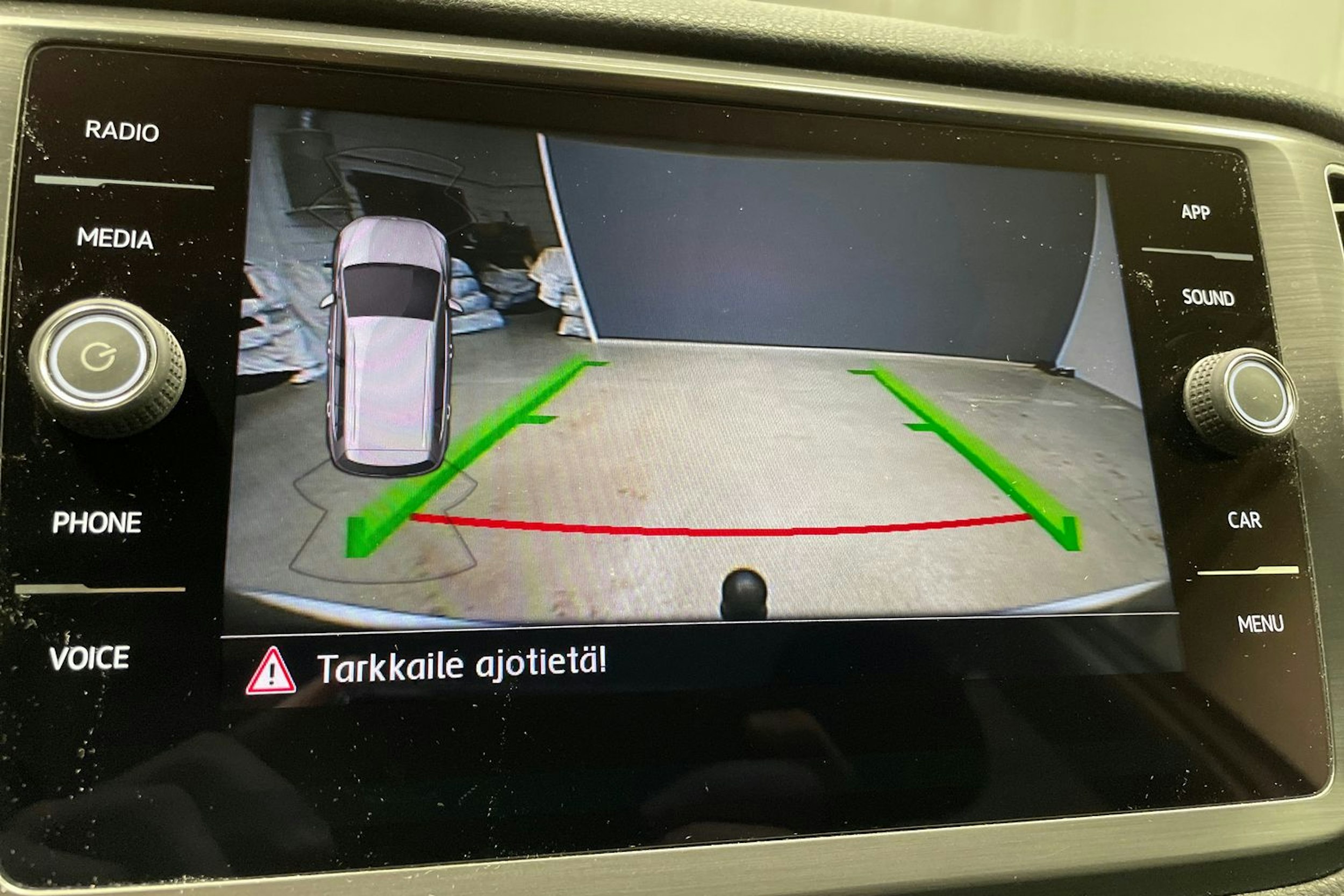 valkoinen Volkswagen Golf Sportsvan 2018 kuva 18.