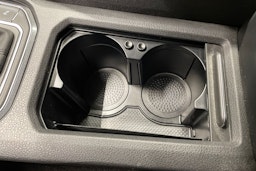 valkoinen Volkswagen Golf Sportsvan 2018 kuva 21.