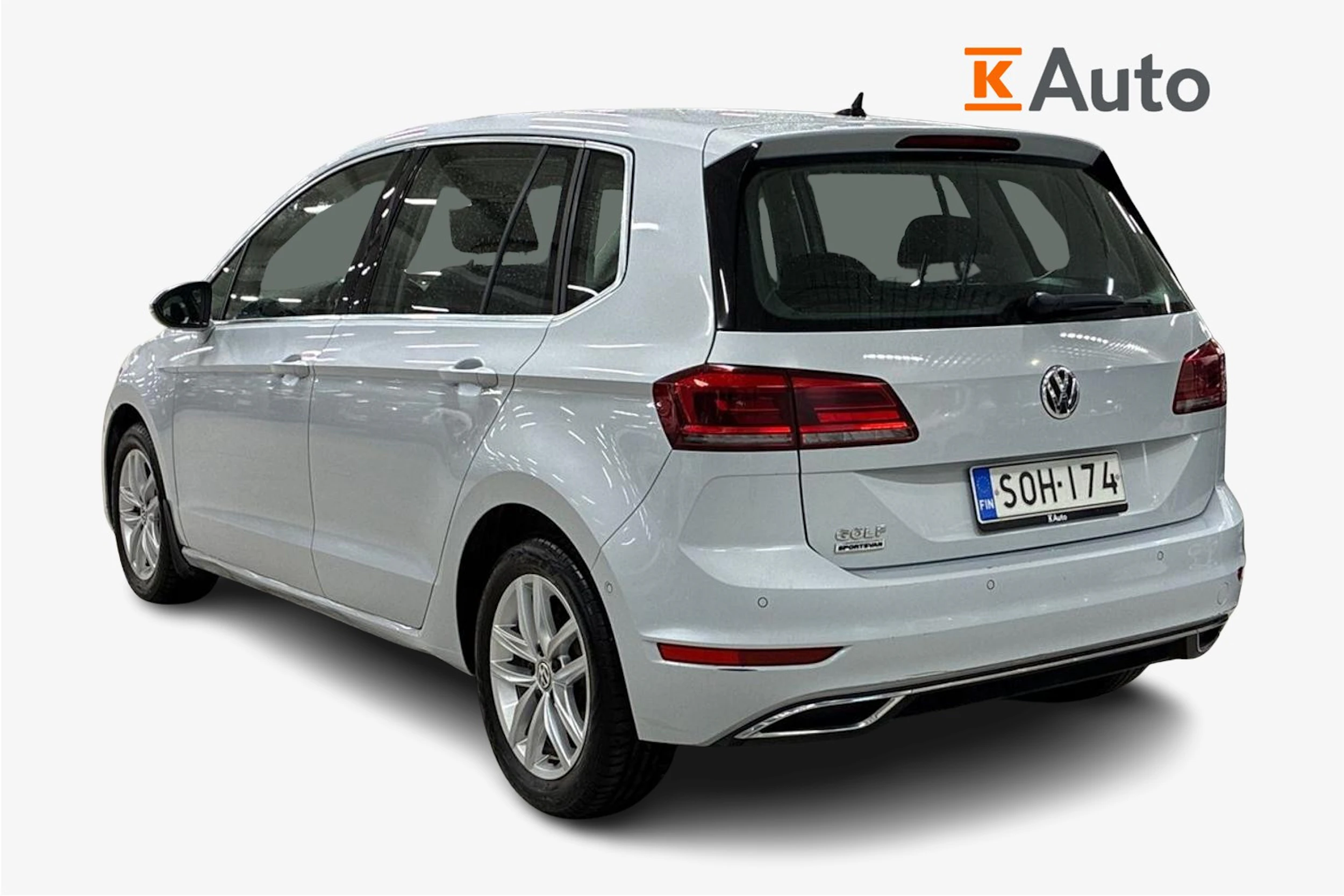 valkoinen Volkswagen Golf Sportsvan 2018 kuva 2.
