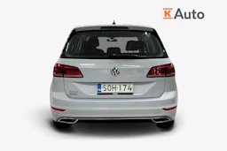 valkoinen Volkswagen Golf Sportsvan 2018 kuva 3.