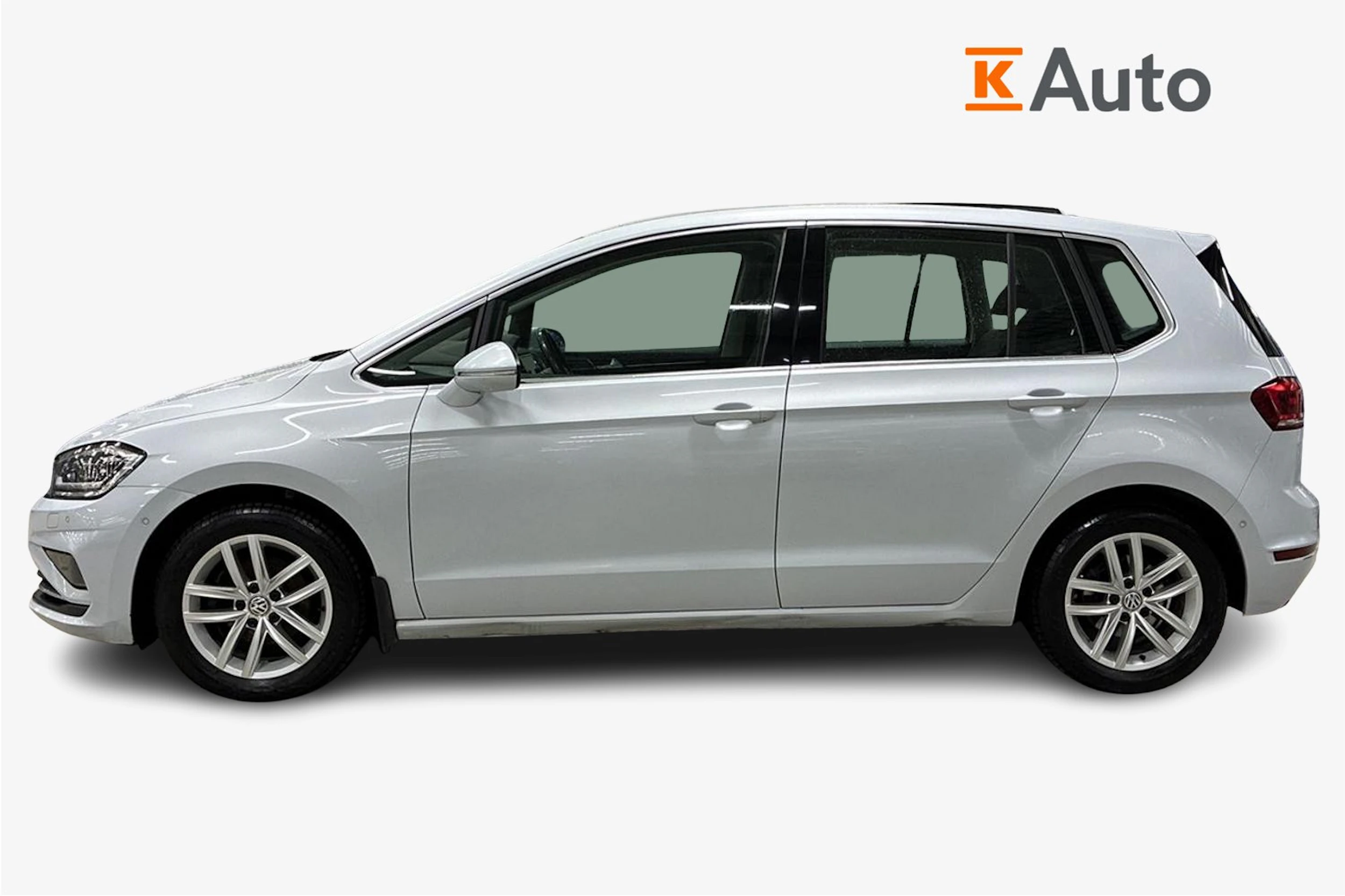 valkoinen Volkswagen Golf Sportsvan 2018 kuva 5.