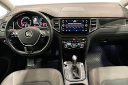 valkoinen Volkswagen Golf Sportsvan 2018 kuva 7.