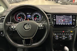 valkoinen Volkswagen Golf Sportsvan 2018 kuva 11.